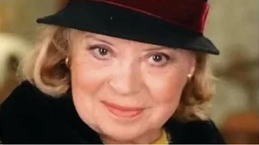 Άννα Κυριακού | Ο εμβληματικός ρόλος της "θείας Μπεμπέκας" που σημάδεψε την καριέρα της - και με αυτόν θα τη θυμόμαστε για πάντα