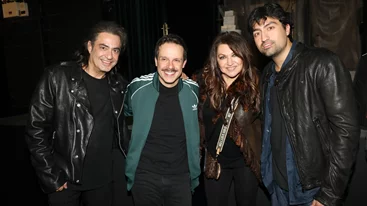 Καίτη Γαρμπή & Διονύσης Σχοινάς | Σε θεατρική πρεμιέρα με τον γιο τους, Δημήτρη