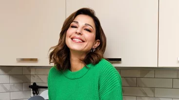 Κατερίνα Παπουτσάκη | Αυτός είναι ο ορός που χρησιμοποιεί για άμεσο "lifting" και πρόσωπο χωρίς ρυτίδες