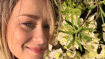 Ιωάννα Ασημακοπούλου | Ποια συμπρωταγωνίστριά της από "Το Σόι Σου" βρέθηκε στην επίσημη πρεμιέρα της στο θέατρο;