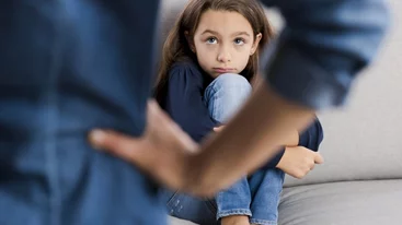 Οξύθυμοι γονείς | Τι μαθαίνει το παιδί μεγαλώνοντας σε ένταση