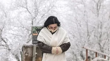 Σε εξέλιξη η ψυχρή εισβολή με χιόνια, τσουχτερό κρύο και θυελλώδεις ανέμους -Νέα επιδείνωση από το βράδυ της Τρίτης