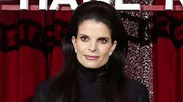 Αθηνά Ωνάση | Εντυπωσίασε σε νέα δημόσια εμφάνιση στο Παρίσι