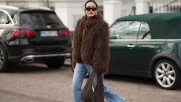 Η καφέ τσάντα από τη Marks & Spencer που θα κρατάς καθημερινά στο γραφείο και τις βόλτες