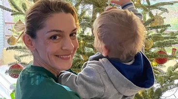 Πόσο μεγάλωσε; Η Γιούλικα Σκαφιδά μοιράστηκε το πιο cute video με τον γιο της
