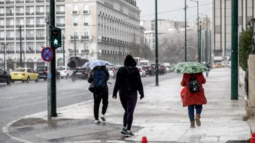 Επιμένει και σήμερα η αφρικανική σκόνη με βροχές και καταιγίδες – Κακοκαιρία express από αύριο, έρχεται βαθύ βαρομετρικό χαμηλό