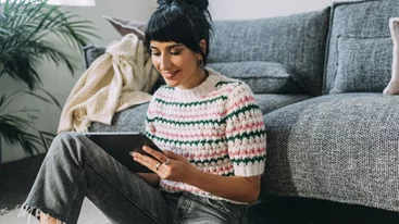 AI in Entertainment | Το tablet που γνωρίζει ποια σειρά θες να δεις σήμερα (και κάθε μέρα)