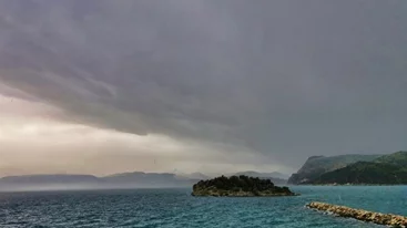 Ισχυρές βροχές, καταιγίδες και χιονοπτώσεις έως το μεσημέρι