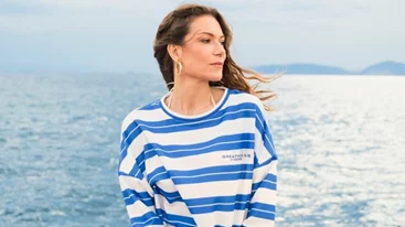 Η εγκυμονούσα Βίκυ Καγιά με τέλειο total black outfit σε κοσμικό event, πριν από 10 χρόνια