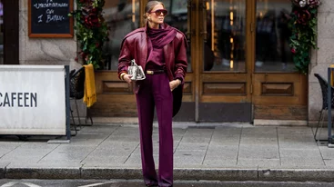 5 μπορντό denim παντελόνια από τη Mango ιδανικά γι' αυτή την εποχή