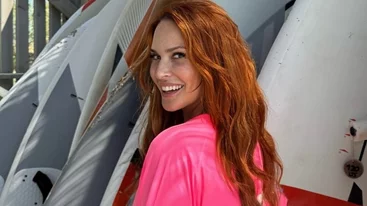 Η Σίσσυ Χρηστίδου με ολόσωμο μαγιό από τη Zara | 5 ολόσωμα μαγιό που μπορείς να κάνεις δικά σου