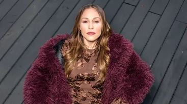 Η Πηνελόπη Αναστασοπούλου προτείνει τέσσερα στιλιστικά hacks για να υιοθετήσεις τις top τάσεις της μόδας