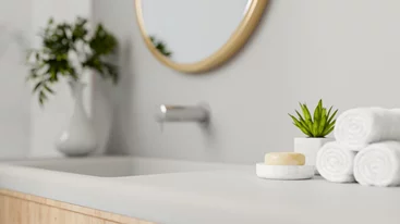 Καθαρό μπάνιο σε χρόνο μηδέν | Τα 3 tips που θα κάνουν τον χώρο να μοσχοβολά