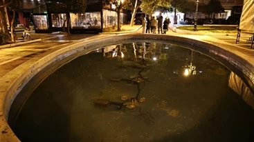 Αποκάλυψη για τη 2χρονη στην Καλλιθέα | Παραπέτασμα έκρυβε τη θέα από το σιντριβάνι -Πώς χάθηκαν πολύτιμα λεπτά