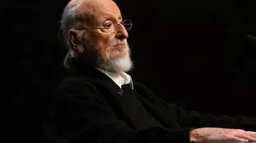 Οι 11 διάσημοι Έλληνες που αποχαιρετίσαμε μέσα στο 2025