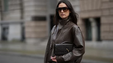 Black Cherry | Ο πιο chic και ασφαλής τρόπος να δώσεις φως στα σκούρα μαλλιά