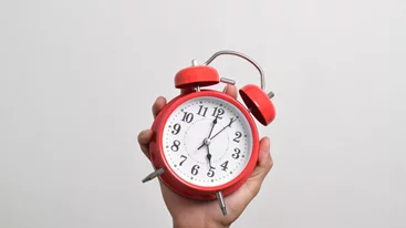 Αλλαγή ώρας 2025: Πότε γυρίζουμε τους δείκτες μία ώρα πίσω;