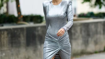 Ξέχνα το κλασικό κόκκινο | Το "Silver Chrome Ombre" είναι το απόλυτο μανικιούρ για το ρεβεγιόν και ταιριάζει με όλα