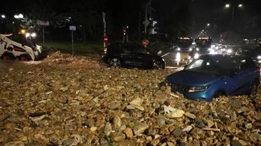 Σφοδρό το πέρασμα της κακοκαιρίας στην Αττική - Δύο νεκροί - 450 κλήσεις δέχτηκε η Πυροσβεστική