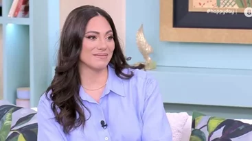 Ευρυδίκη Βαλαβάνη | Μαθήματα κολύμβησης με τον 5 μηνών γιο της