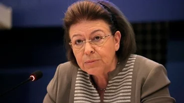 "Για ακόμη μια φορά επιδεικνύει προκλητική αδιαφορία" το Βρετανικό Μουσείο, δήλωσε η Λ. Μενδώνη με αφορμή το δείπνο στην αίθουσα με τα Γλυπτά του Παρθενώνα