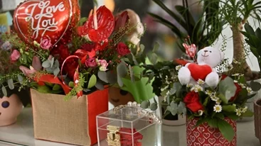 Λιανεμπόριο, εστίαση και τουρισμός στη "μάχη" της πιο ερωτικής γιορτής του χρόνου