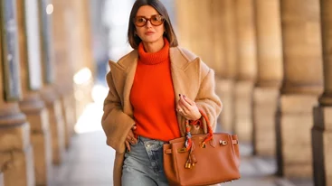 Το μάλλινο τζάκετ από τη Massimo Dutti που φορούν όλα τα Tiktok girls