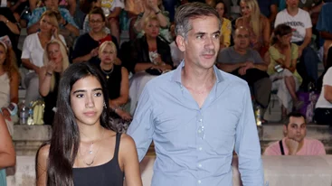 Δανάη - Θεοδώρα Μπακογιάννη | Ποια είναι η 17χρονη κόρη του Κώστα Μπακογιάννη που έκανε πανελλήνιο ρεκόρ