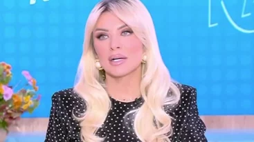 Κατερίνα Καινούργιου: "Έχουν αρχίσει τα δαχτυλίδια και δεν μου μπαίνουν. Πρήζονται όλα!"