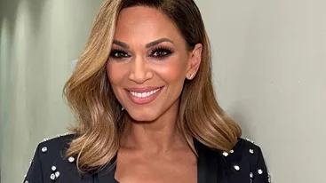 Έλλη Κοκκίνου | Η αποκάλυψη για τον Φοίβο και το όνομα του Διονύση Σχοινά που την έφερε σε αμηχανία