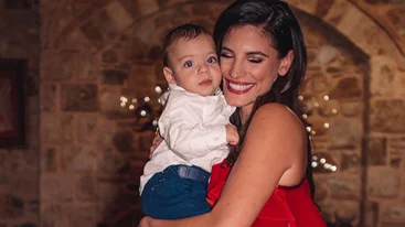 Θα γίνεις νονά; Τα χτενίσματα που επιλέγουν ξανά και ξανά οι πιο στιλάτες Ελληνίδες celebrities