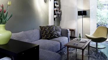 Ένα διαμέρισμα εποχής στα Εξάρχεια εκσυγχρονίζεται με νότες του σήμερα