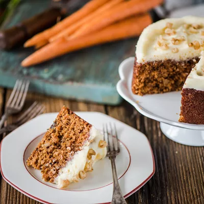 Coffee or tea time με το απόλυτο γλυκό | Δοκίμασε Carrot Cake χωρίς ζάχαρη και αυγά για να συνοδεύσεις το ρόφημά σου