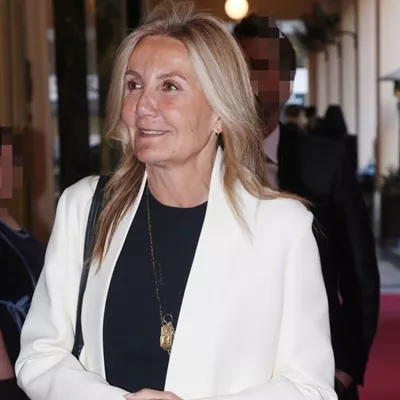 Η Μαρέβα Μητσοτάκη με μαύρο παλτό στην τελετή έναρξης των Χειμερινών Ολυμπιακών Αγώνων στο Μιλάνο