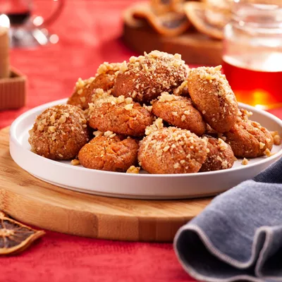 Τα παραδοσιακά μελομακάρονα της Αργυρώς Μπαρμπαρίγου | Η εύκολη συνταγή που χρειάζεσαι για τα Χριστούγεννα