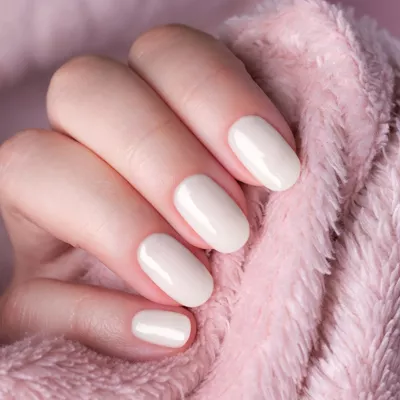 Σου χαλάει το μανικιούρ σε 2 μέρες; Έχω τη λύση!