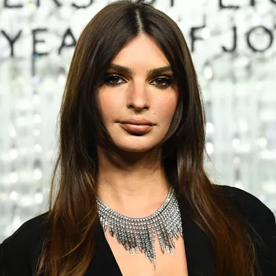 5 συμβουλές για να προετοιμάσεις την επιδερμίδα σου για τα λαμπερά πάρτι των Χριστουγέννων