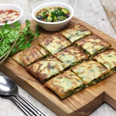 Η "σπανακόπιτα της τεμπέλας" | Η πιο comfort με σπανάκι και φέτα που θα λατρέψεις