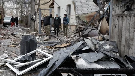 Χιλιάδες πολυκατοικίες χωρίς θέρμανση στο Κίεβο έπειτα από νέα ρωσική επίθεση