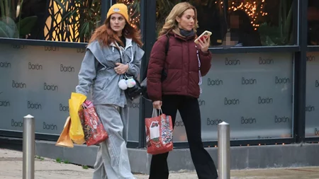 Ντορέττα Παπαδημητρίου & Μαίρη Συνατσάκη | Βόλτα για ψώνια με τέλειο στυλ