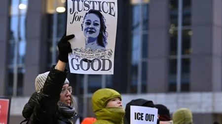 Νέα γενιά τραγουδιστών που διαμαρτύρονται για τις πολιτικές Τrump αναδύεται στις ΗΠΑ