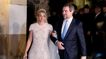 Χρυσή Βαρδινογιάννη - Νικόλαος Ντε Γκρες | Η τρυφερή φωτογραφία μέσα από την εκκλησία με αφορμή την πρώτη επέτειο του γάμου τους