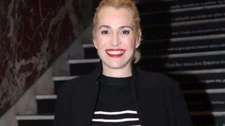 Τζένη Μπότση | Η βραδινή έξοδος στο θέατρο και το μήνυμα για την πιο σημαντική γυναικεία εξέταση