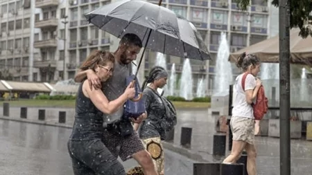 Έκτακτο δελτίο επιδείνωσης καιρού | Κακοκαιρία με βροχές, καταιγίδες και χαλάζι την Πέμπτη και την Παρασκευή