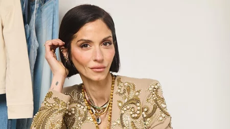 "Το μυαλό μου πήγε σε σκοτεινά μέρη" | Η Σοφία Καρβέλα μιλά για την κρίση που πέρασε στη δουλειά της