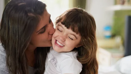 Όταν μεγαλώνουν τα παιδιά, φέρονται στους γονείς όπως τους φερόντουσαν κι εκείνοι όταν ήταν μικρά