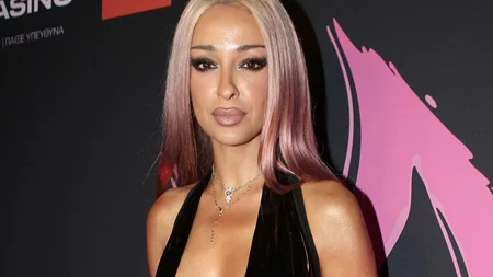 Ελένη Φουρέιρα | "Ο γιος μου με έχει κάνει hybrid. Όταν βγάζω την περούκα είμαι άλλη"