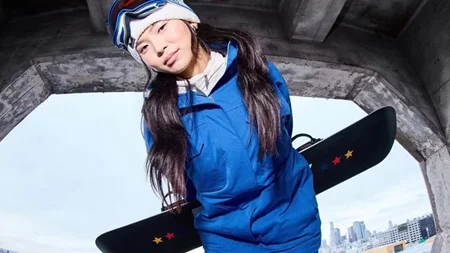 Chloe Kim x ROXY | Η συλλογή που σε προκαλεί να κατακτήσεις τη δική σου κορυφή