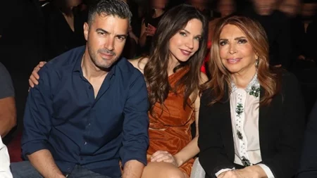 Μιμή Ντενίση | "Πιστεύω ότι ο γάμος θα γίνει, έχουμε πει πολλά τα οποία δεν έχουν συμβεί"