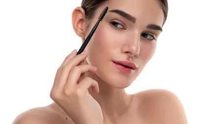 Θες φρύδια με χαρακτήρα και μάτια με ένταση; Αυτό είναι το μυστικό